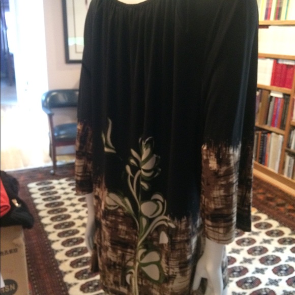 Stunning Investments XL black Round neck Tunic - Picture 5 of 6